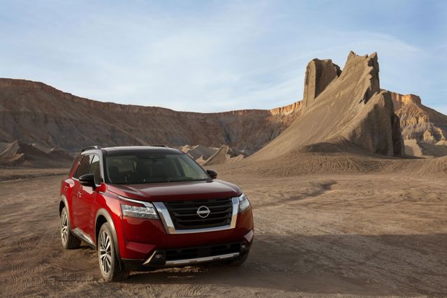 Nissan Pathfinder Foto 18