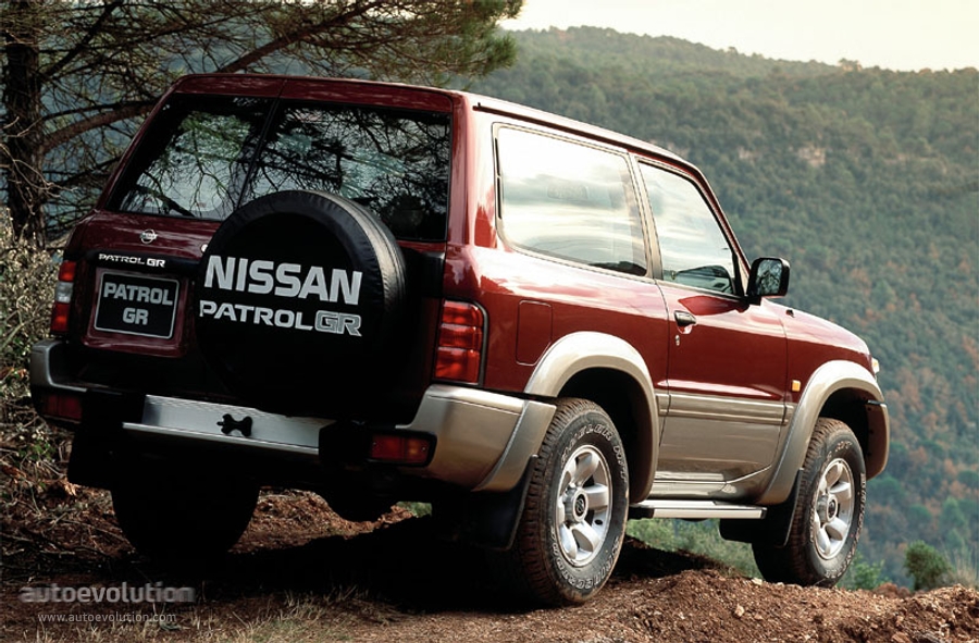 Nissan Patrol Swb photo 3