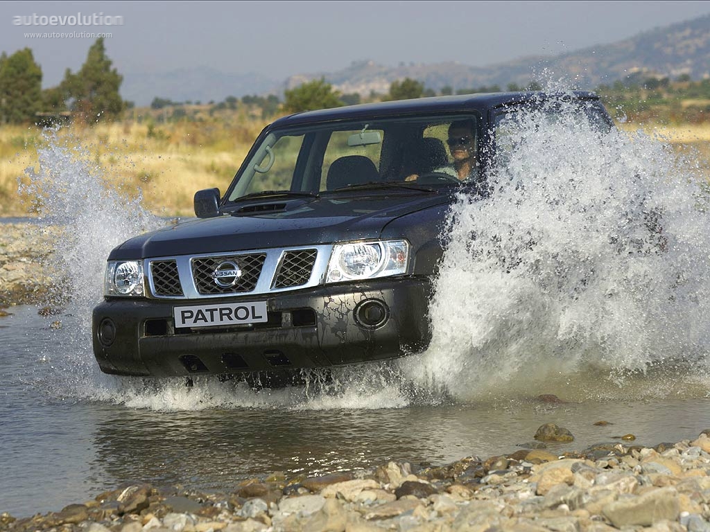 Nissan Patrol Swb photo 7