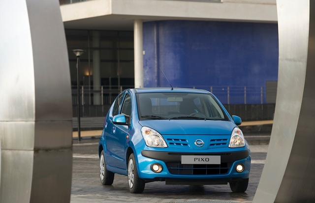 Nissan Pixo photo 8