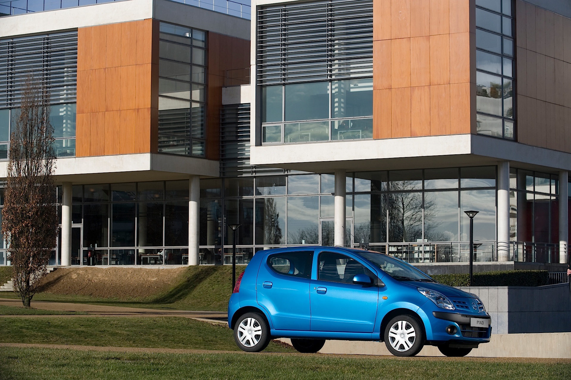 Nissan Pixo photo 13