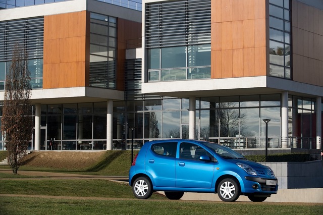 Nissan Pixo photo 13