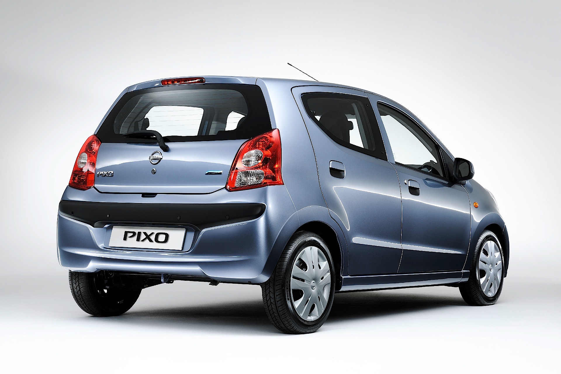 Nissan Pixo photo 24