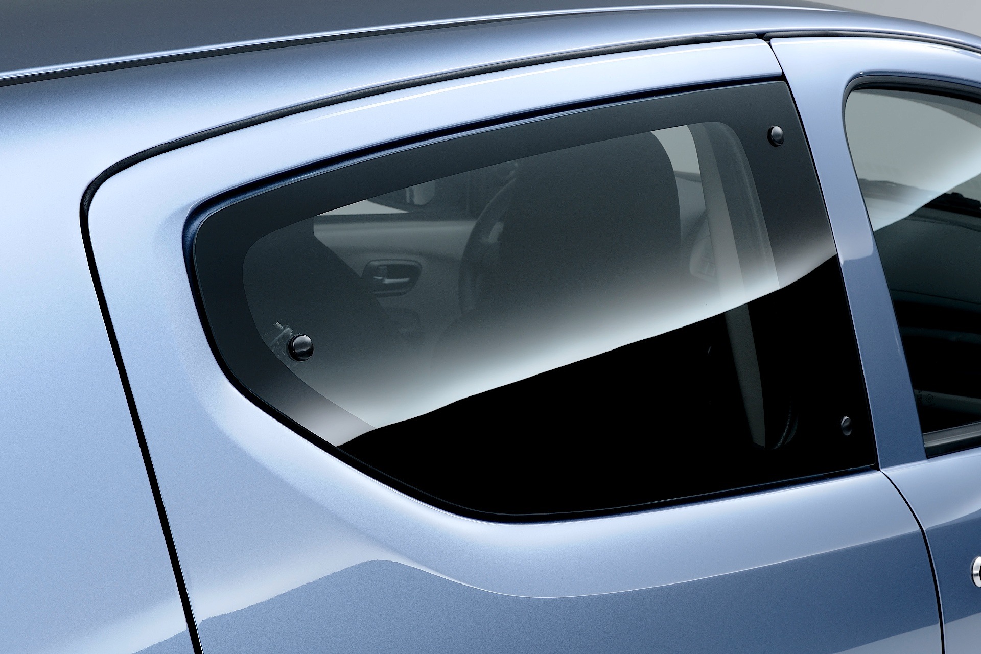 Nissan Pixo photo 28