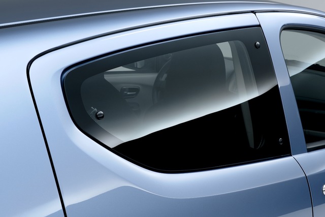 Nissan Pixo photo 28