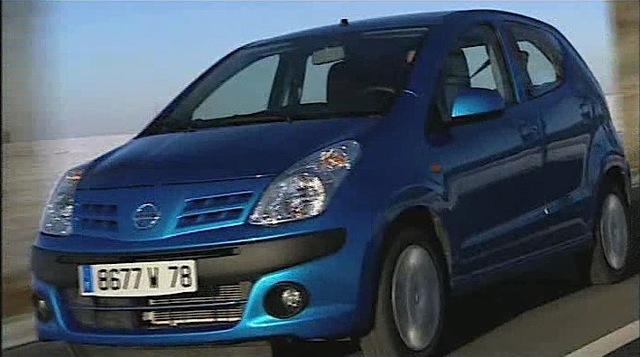 Nissan Pixo photo 32