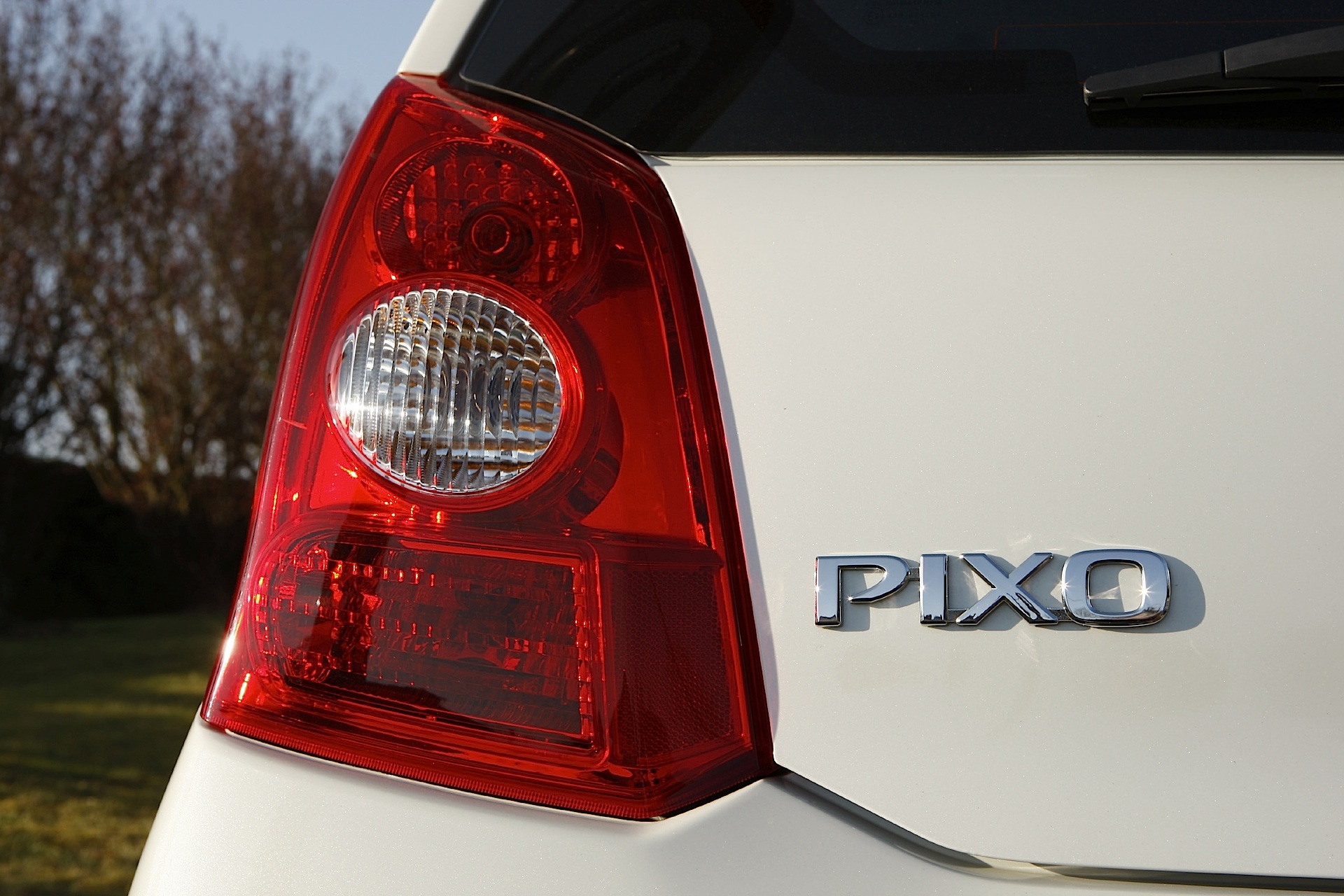 Nissan Pixo photo 34