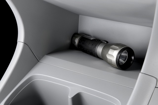 Nissan Pixo photo 56