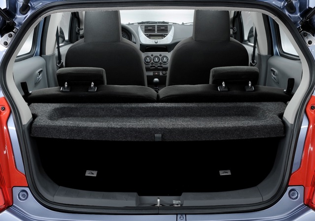 Nissan Pixo photo 57