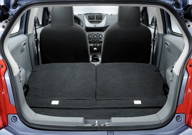 Nissan Pixo photo 59