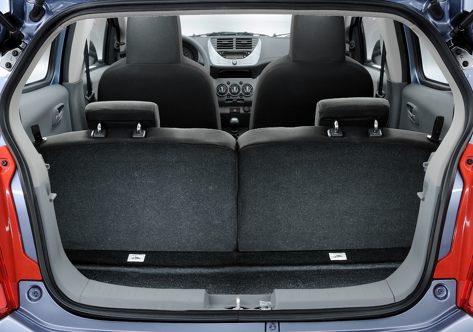 Nissan Pixo photo 60