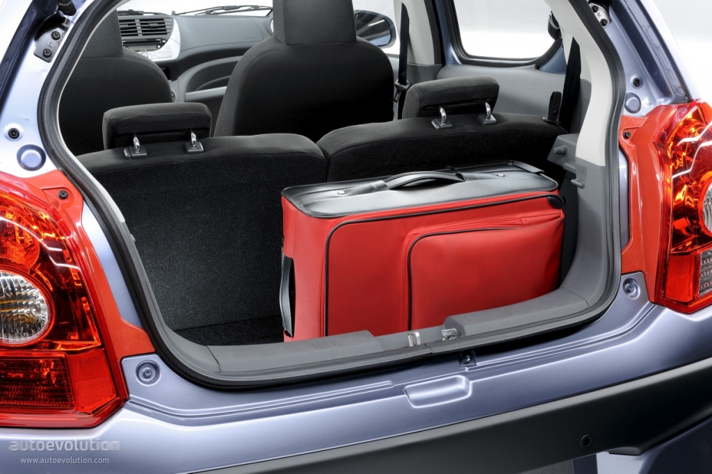 Nissan Pixo photo 39