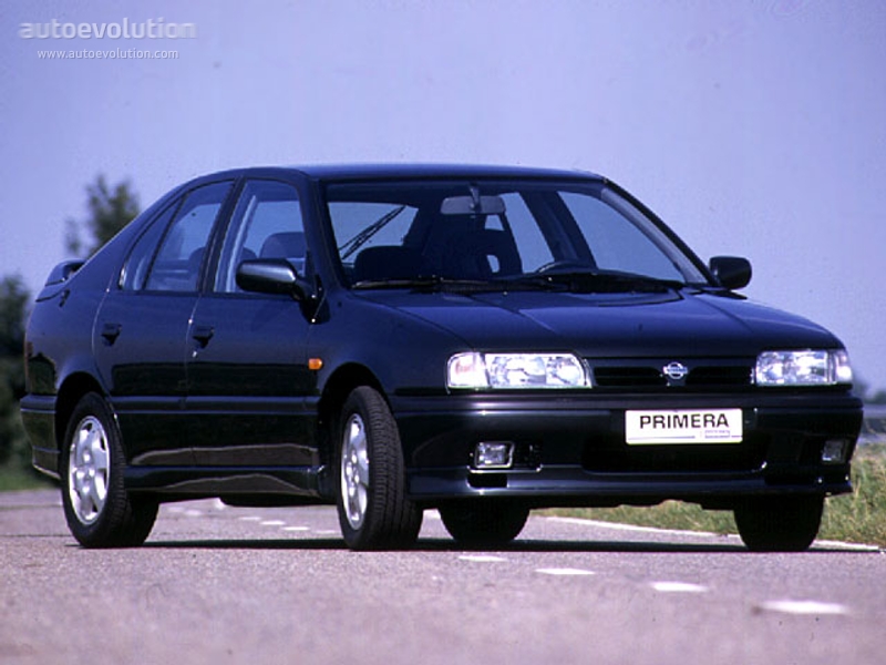 Nissan Primera Hatchback photo 2