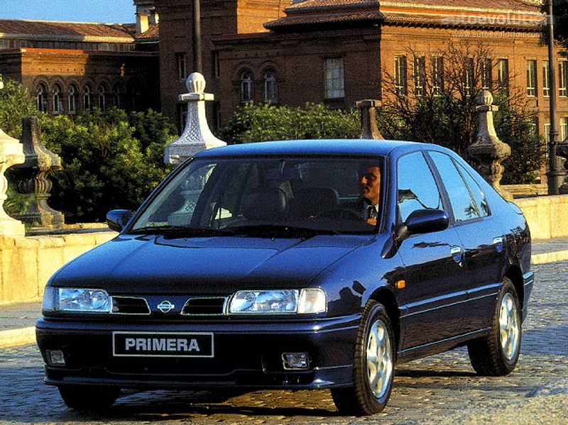 NISSAN Primera Hatchback