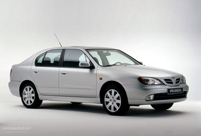 Nissan Primera Hatchback photo 4