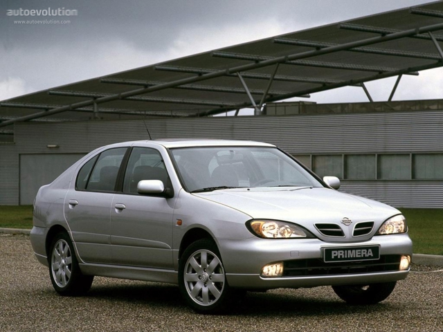 Nissan Primera Hatchback photo 5