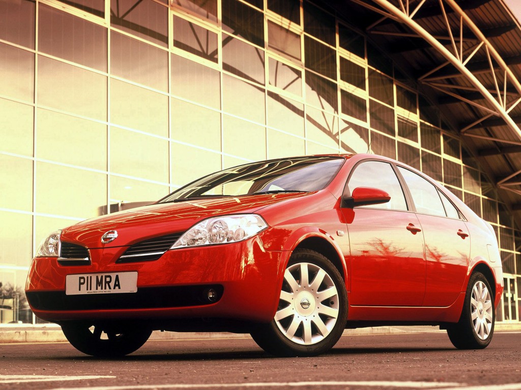Nissan Primera Hatchback photo 9