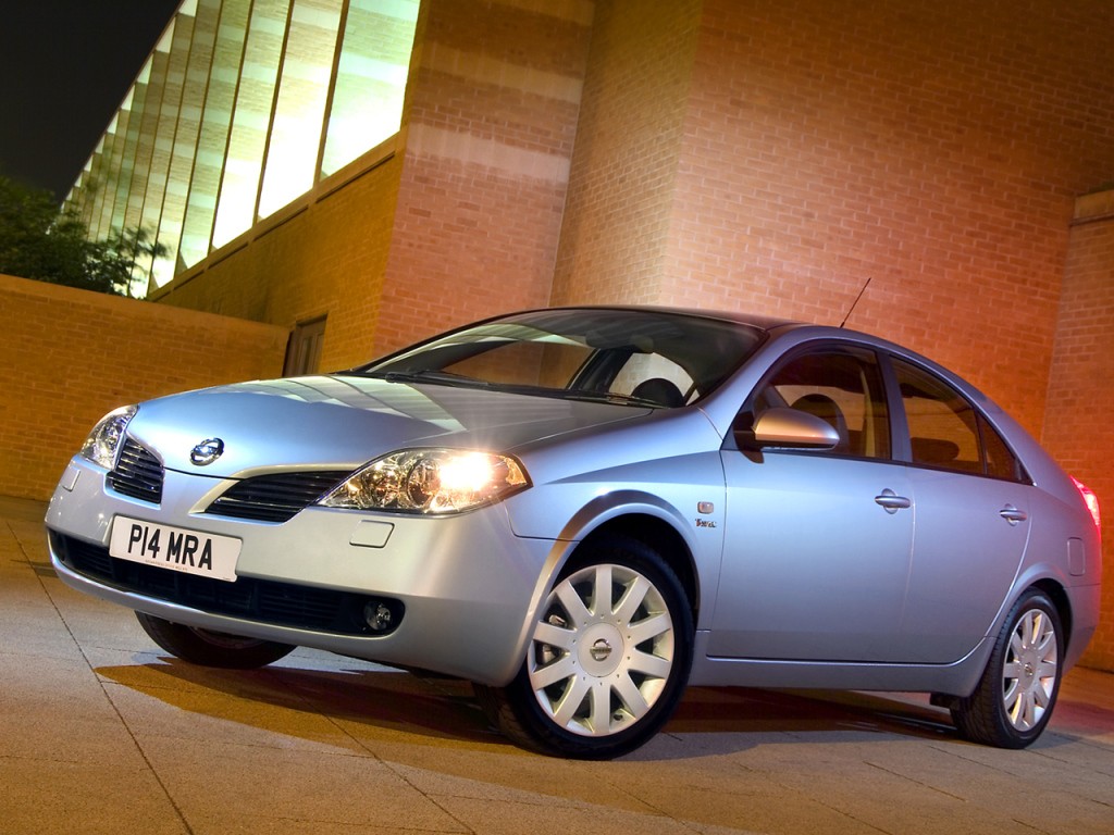 Nissan Primera Hatchback photo 12