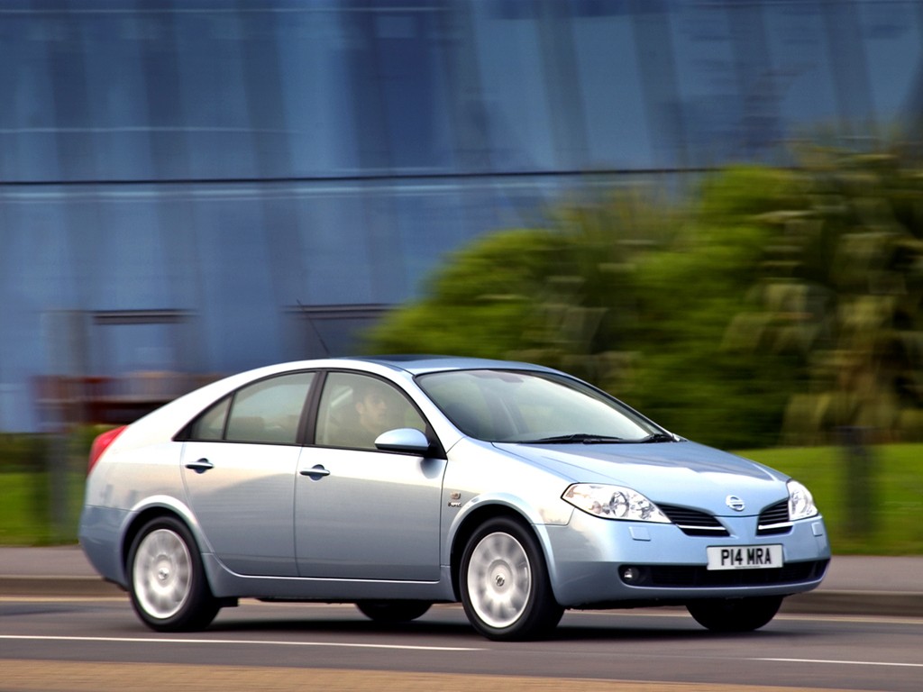 Nissan Primera Hatchback photo 16