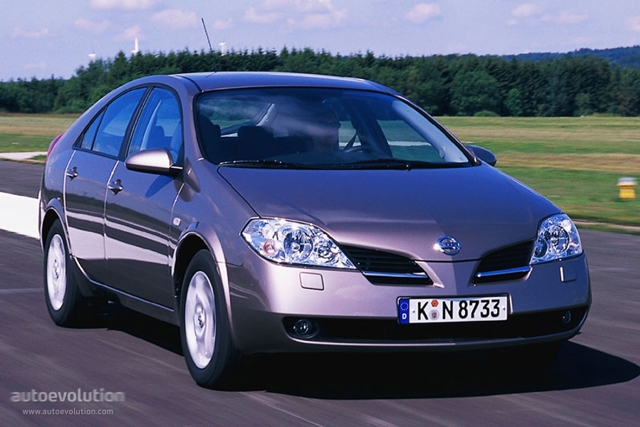 Nissan Primera Hatchback foto 3
