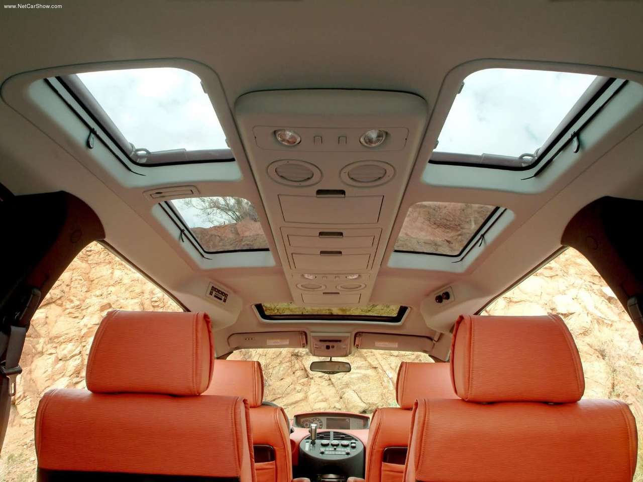 Nissan Quest photo 8