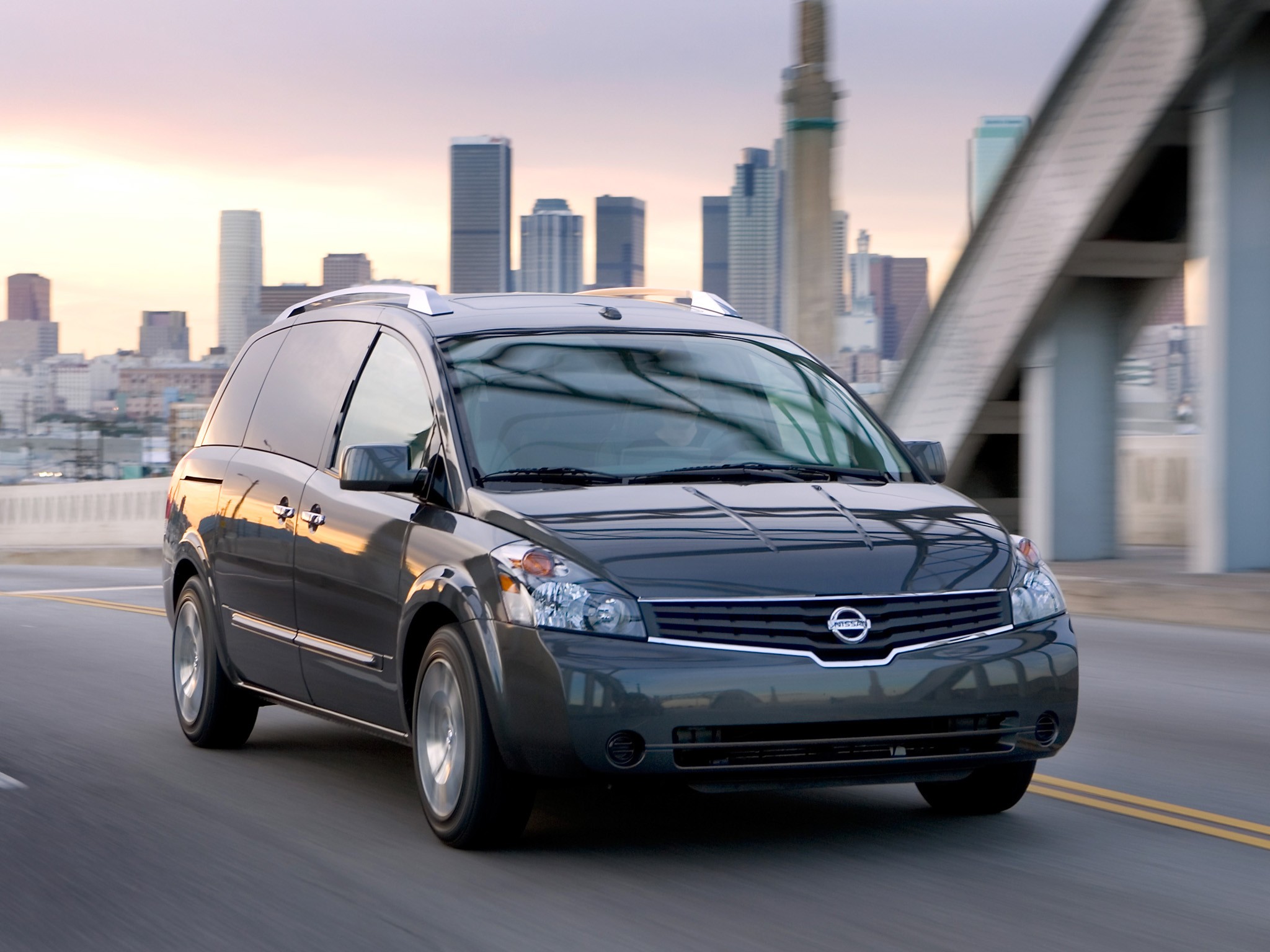 Nissan Quest photo 9