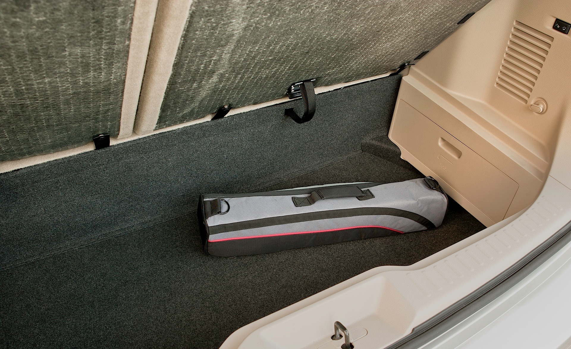 Nissan Quest photo 10