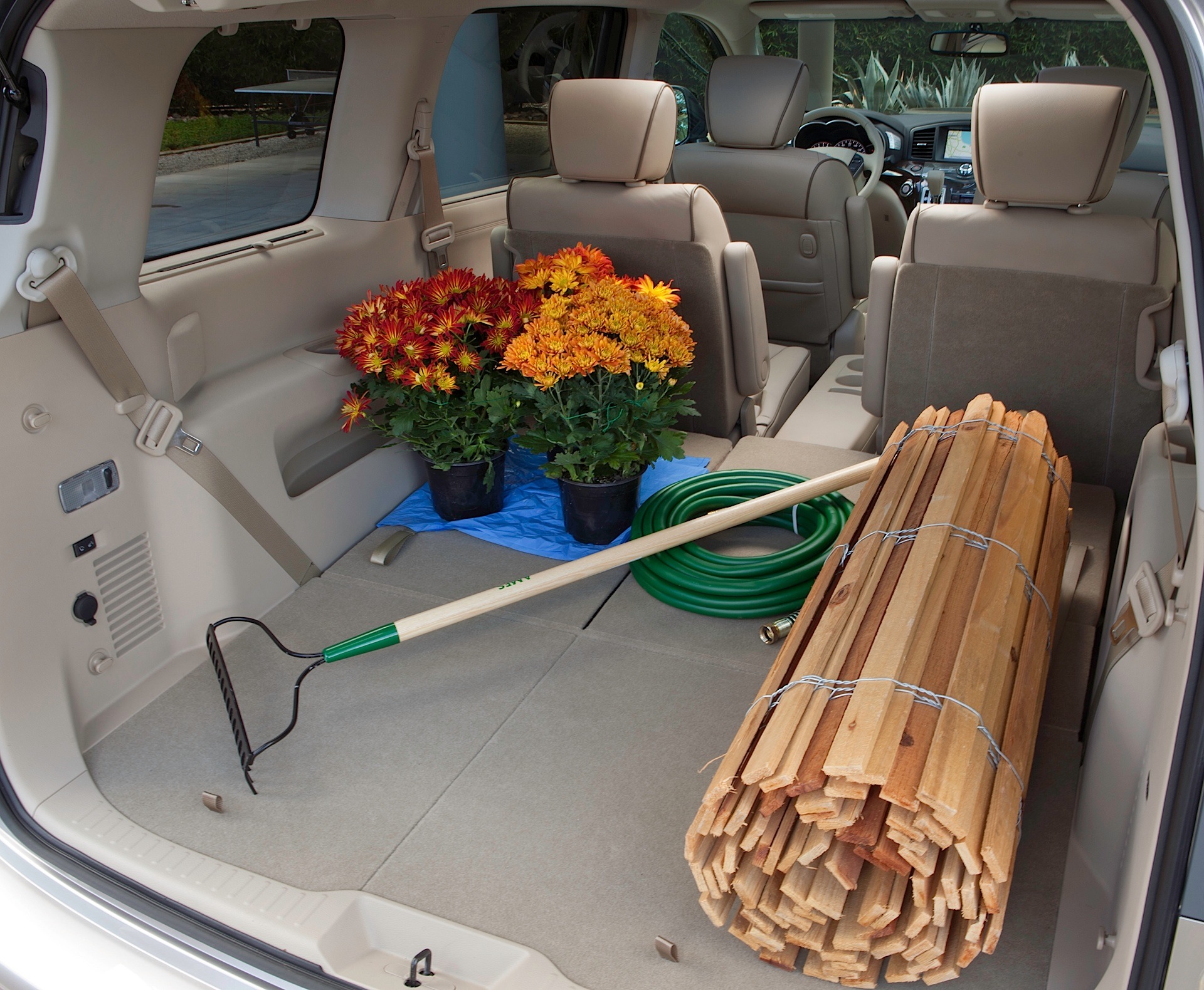 Nissan Quest photo 14