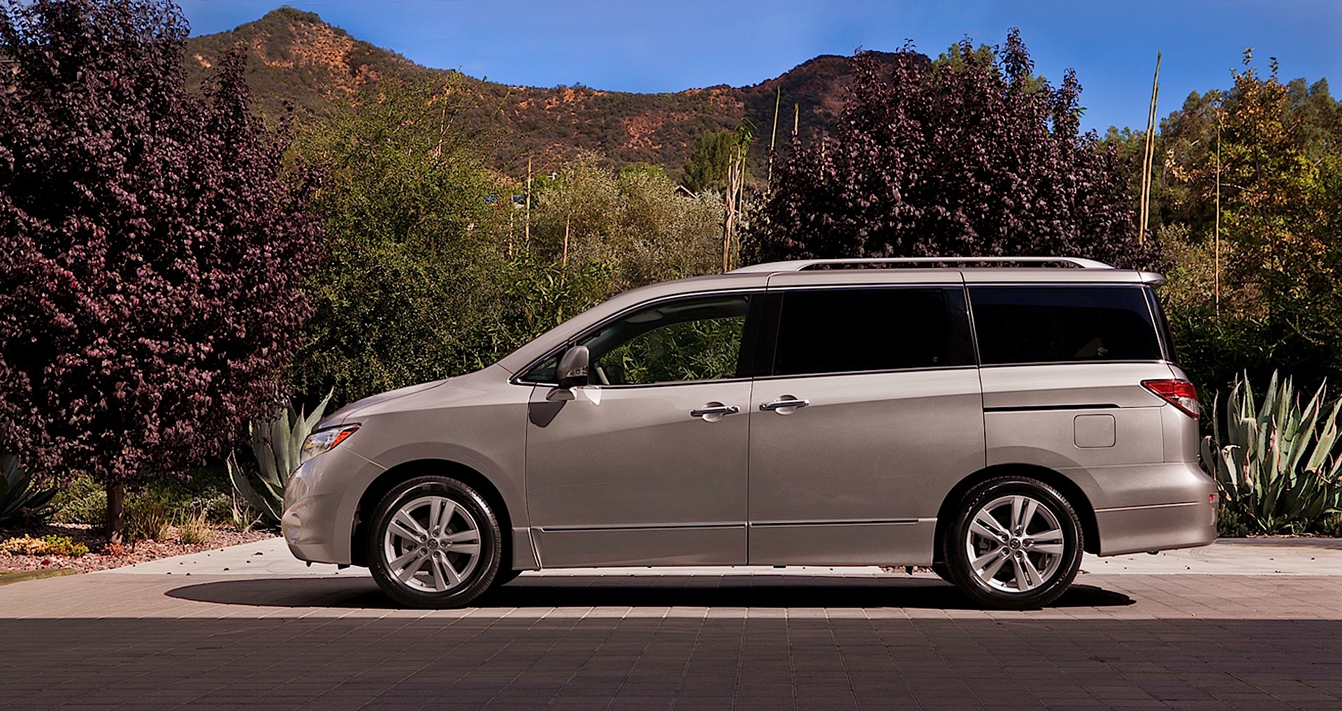 Nissan Quest photo 5
