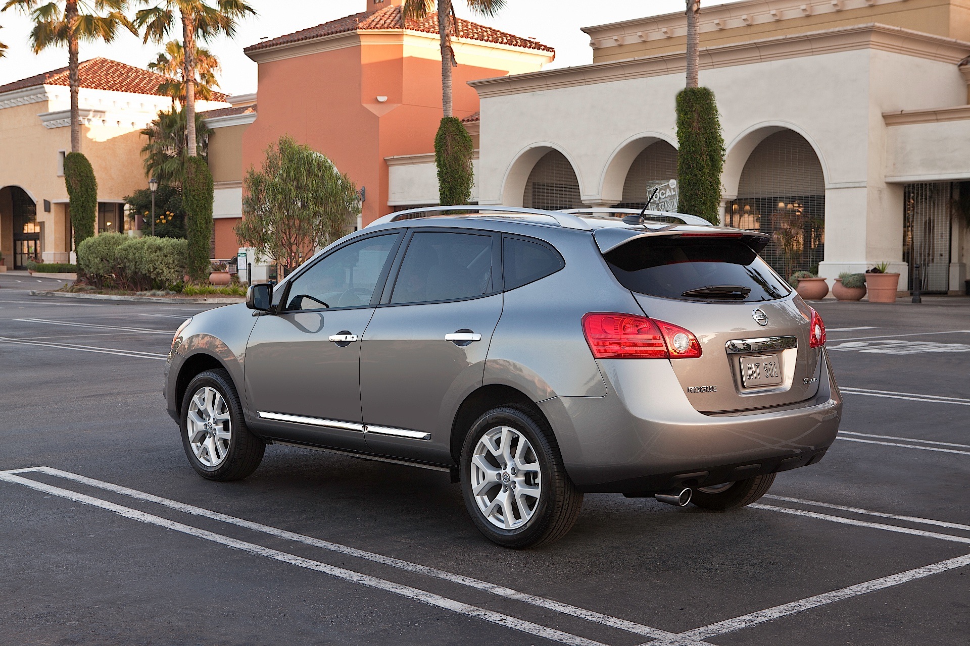 Nissan Rogue photo 17