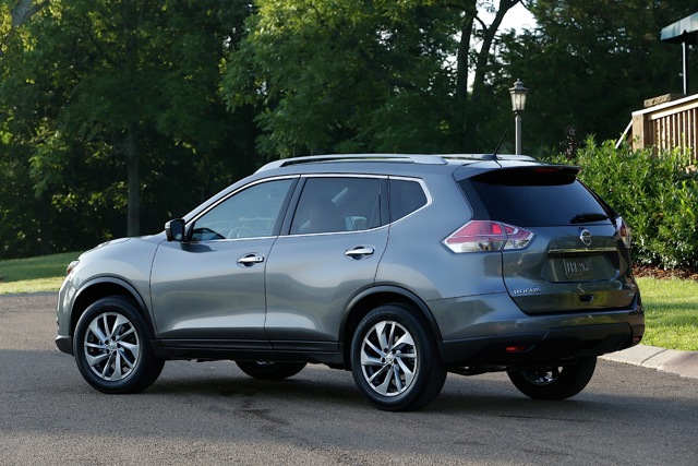 Nissan Rogue Foto 1