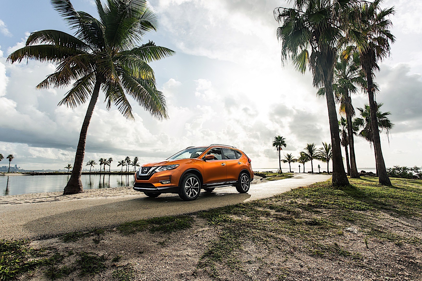 Nissan Rogue photo 5