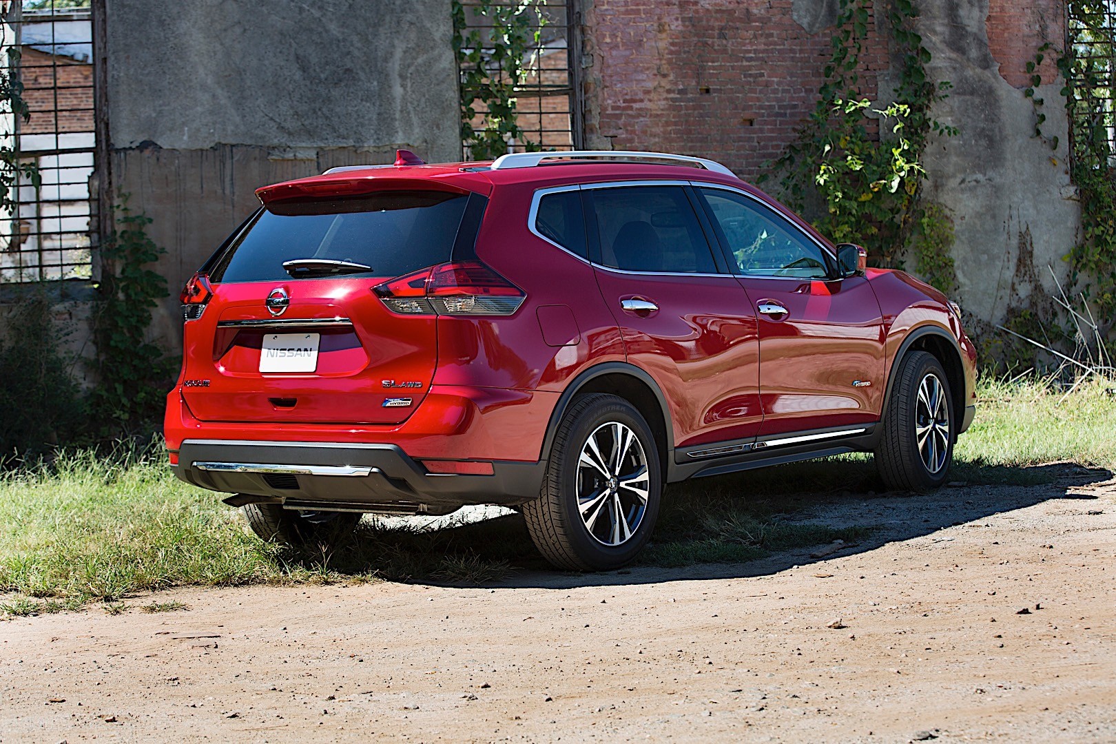 Nissan Rogue photo 9