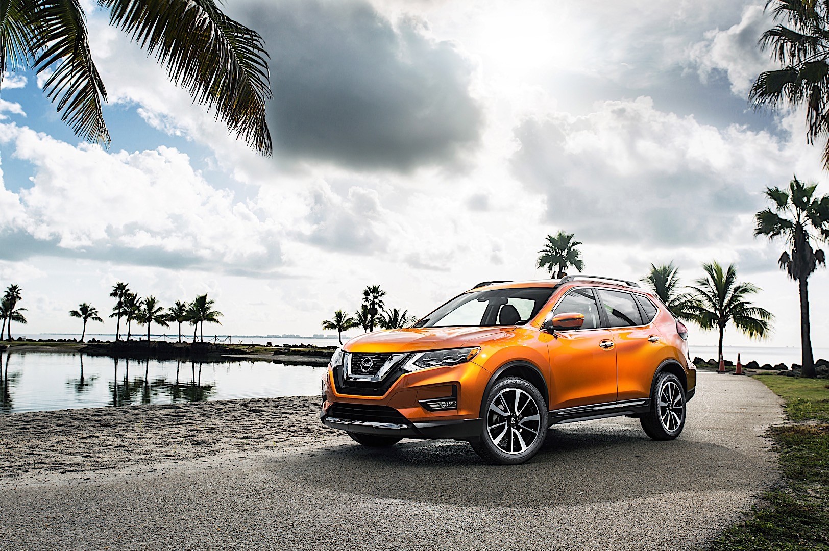 Nissan Rogue photo 11