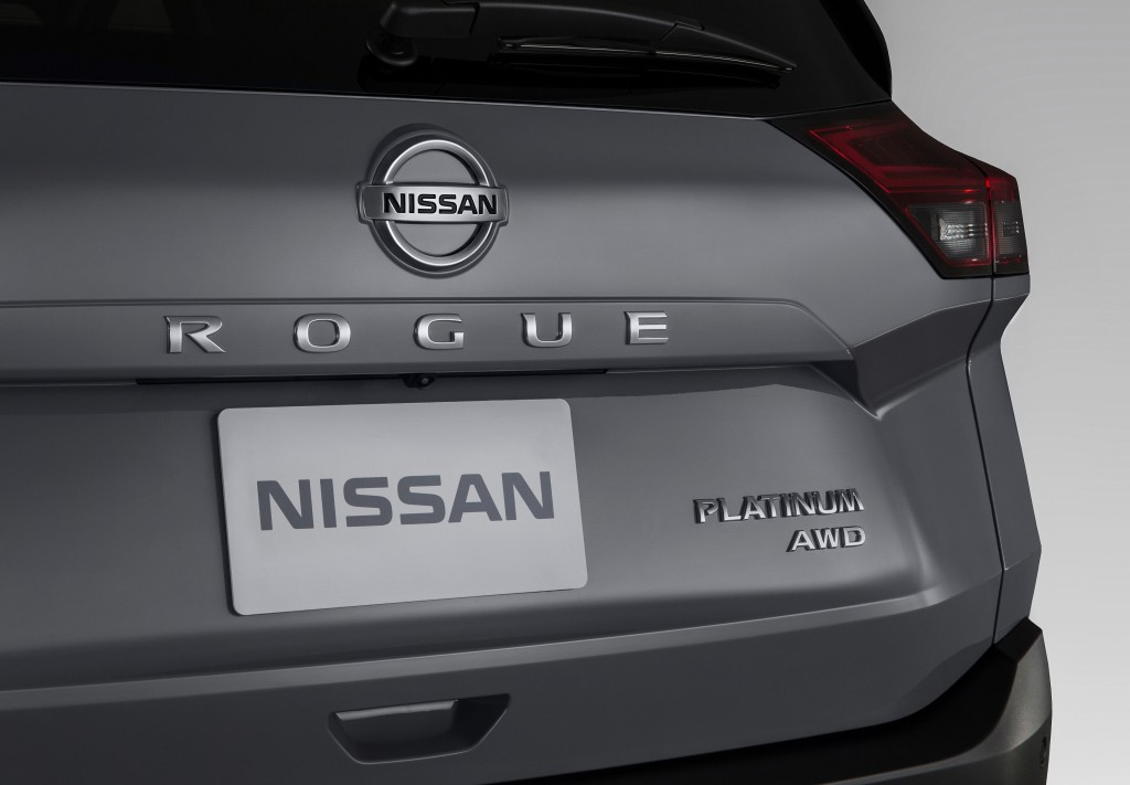 Nissan Rogue photo 8