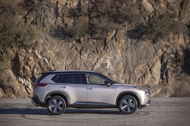Nissan Rogue foto 25