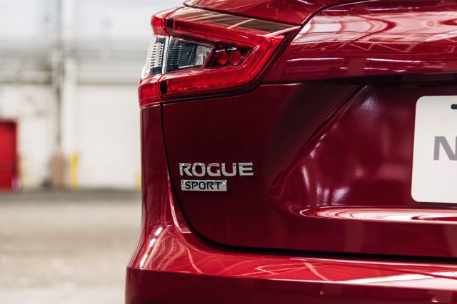 Nissan Rogue photo 9