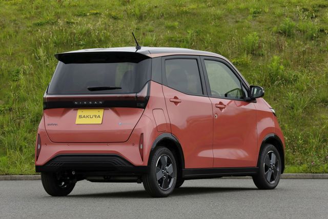 Nissan Sakura photo 43