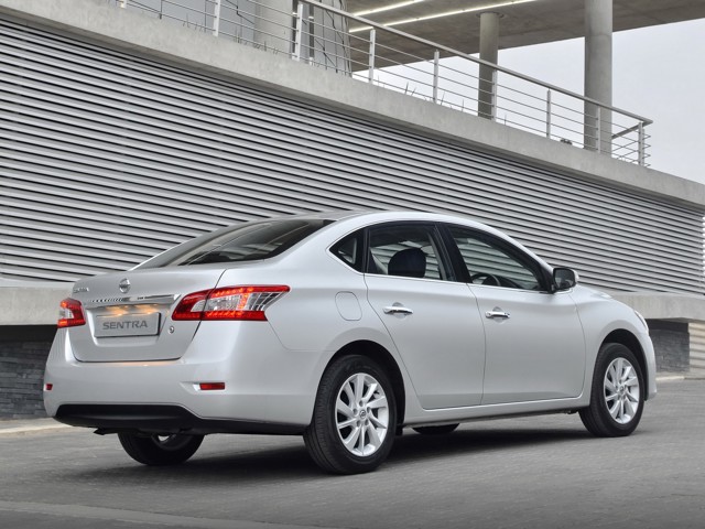Nissan Sentra Foto 78
