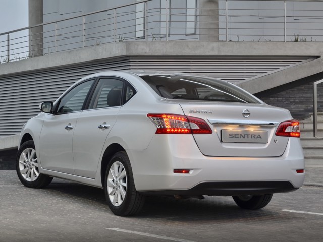 Nissan Sentra Foto 81