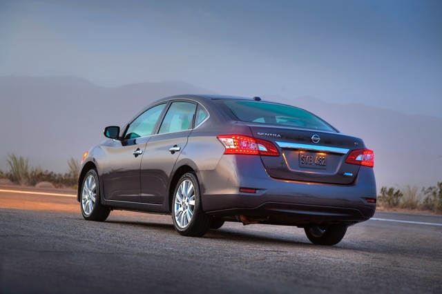Nissan Sentra Foto 2