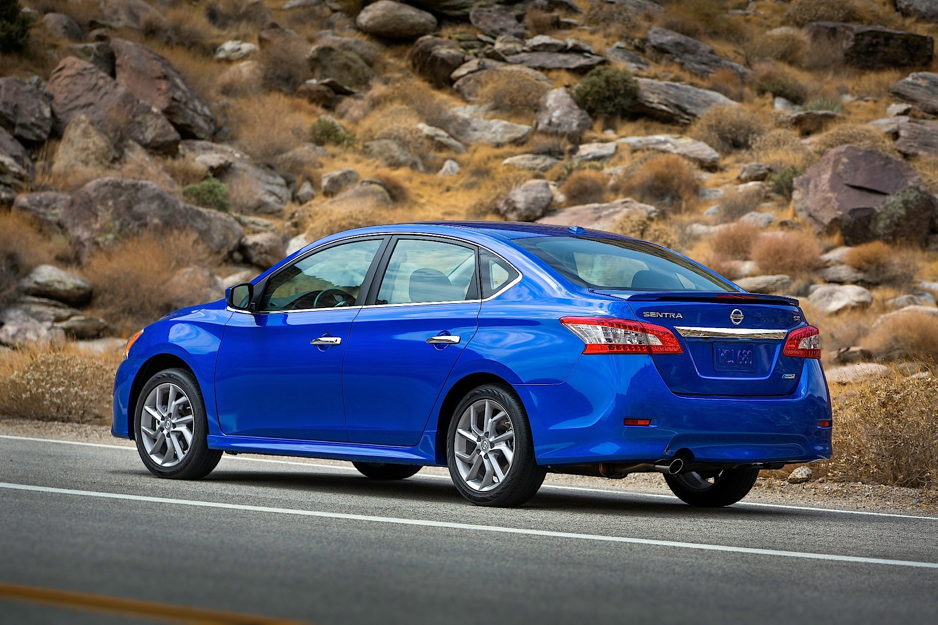 Nissan Sentra photo 14