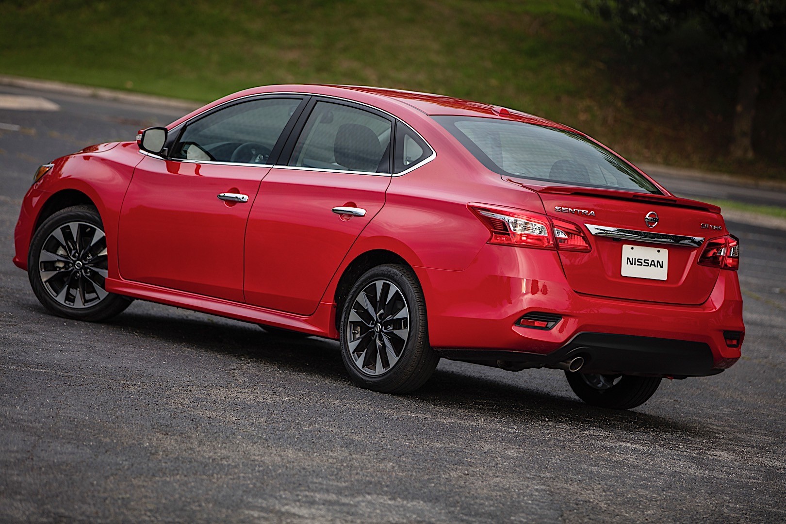 Nissan Sentra photo 14