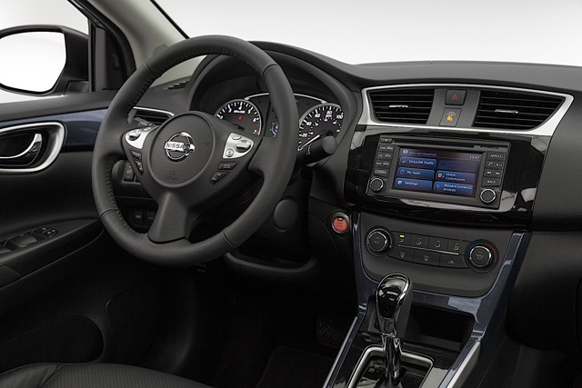 Nissan Sentra photo 38