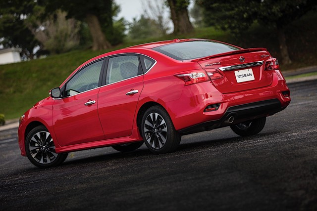 Nissan Sentra photo 30