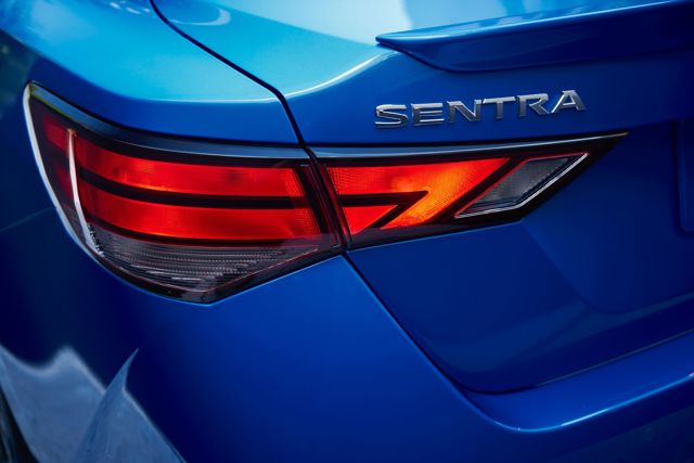 Nissan Sentra foto 7