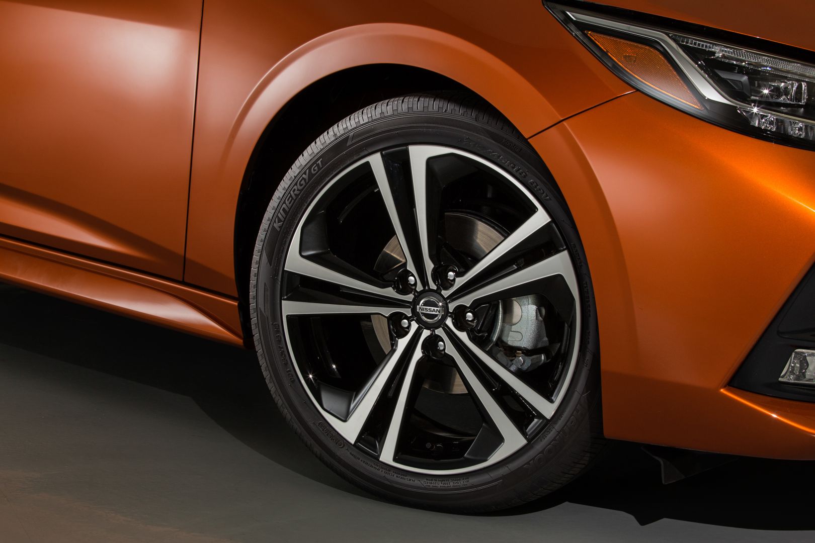 Nissan Sentra photo 35