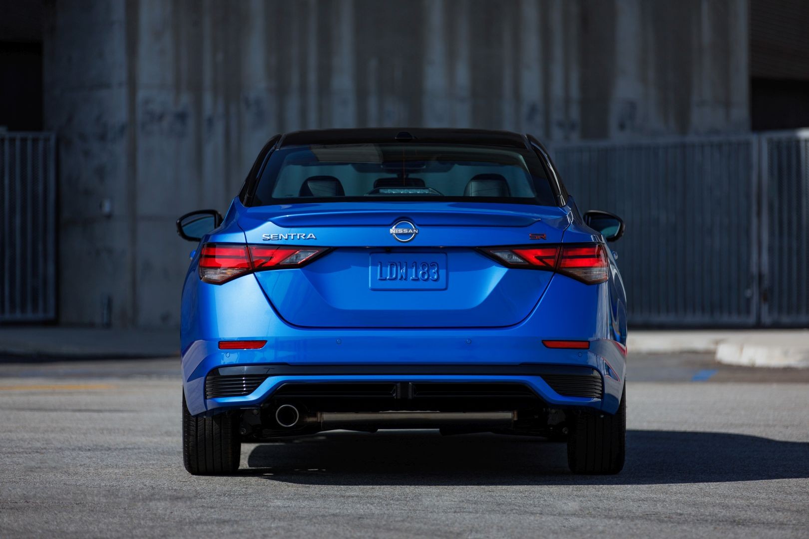 Nissan Sentra photo 18