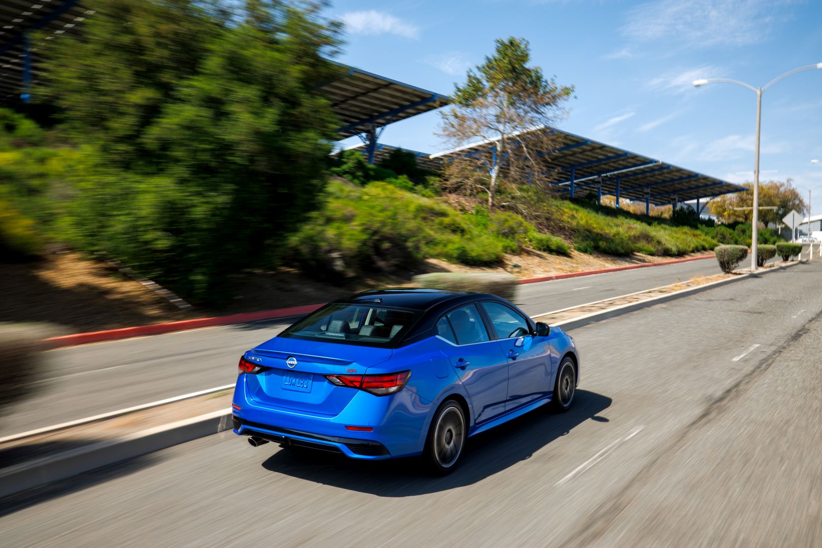 Nissan Sentra photo 32