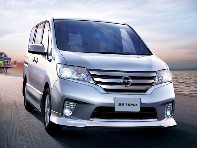 Nissan Serena foto 11